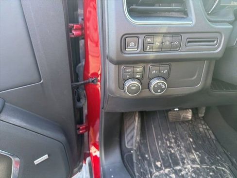 Used 2021 Chevrolet Tahoe RST w/ Luxury Package image 11