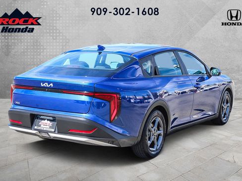 Used 2025 Kia K4 LXS image 4