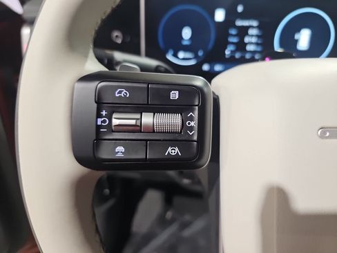Used 2025 Hyundai Santa Fe Calligraphy AWD/4WD image 18