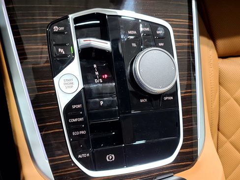 Used 2026 BMW X5 sDrive40i w/ Premium Package RWD image 23