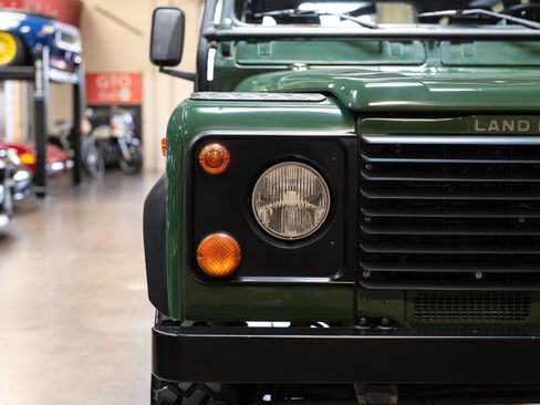 Used 1997 Land Rover Defender 90 image 13