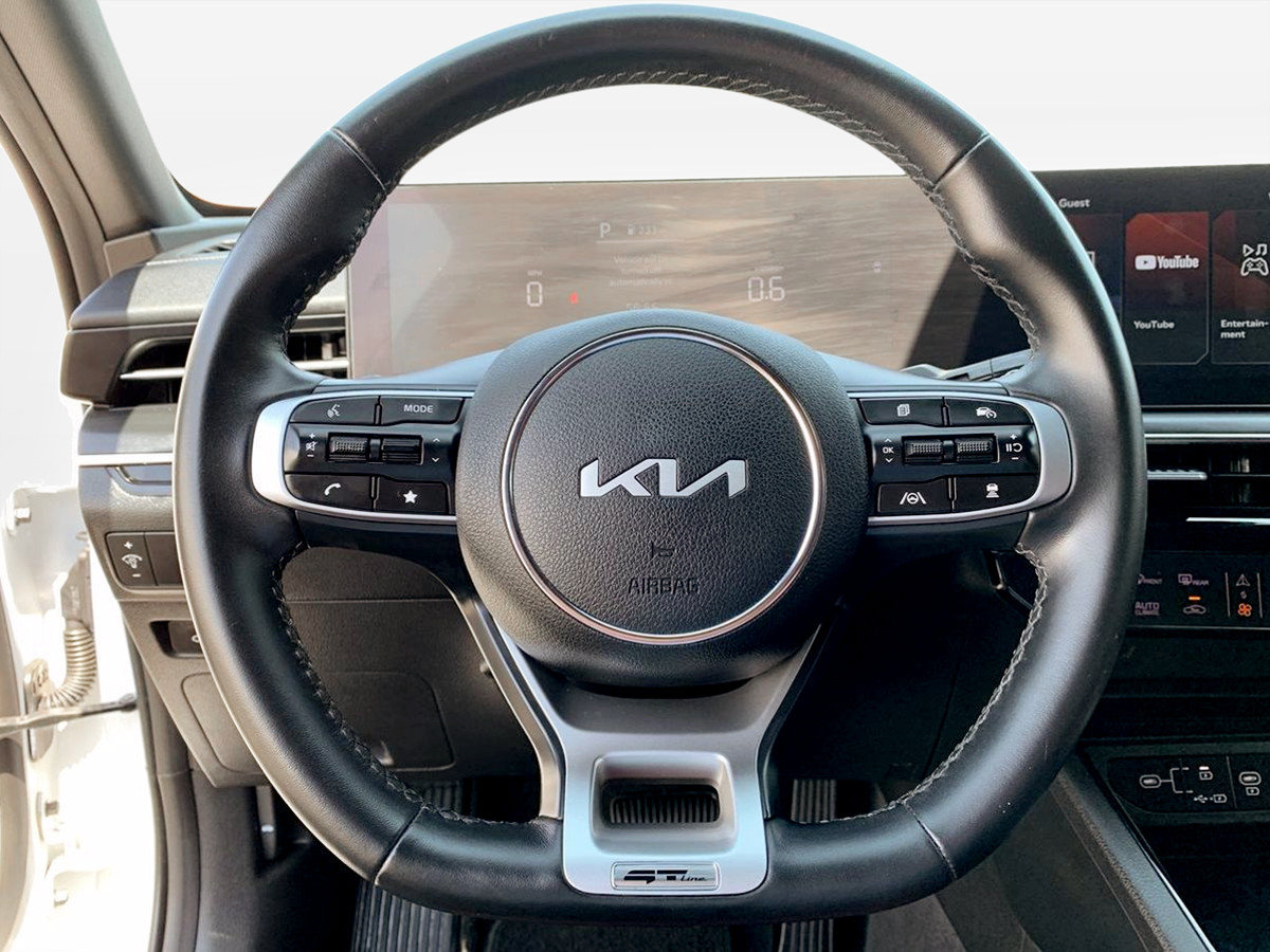 Used 2025 Kia K5 GT-Line w/ GT-Line Premium Package FWD image 16