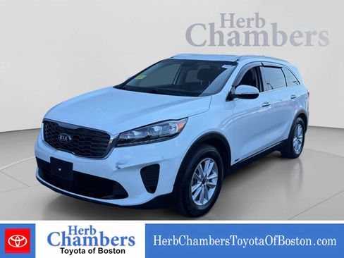 Used 2020 Kia Sorento LX w/ LX I4 Convenience Package AWD/4WD image 11