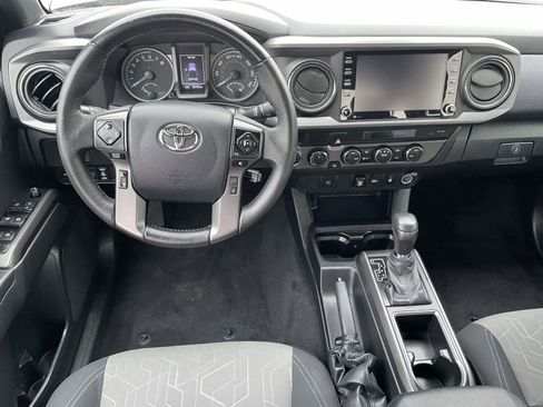 Used 2023 Toyota Tacoma TRD Sport image 19