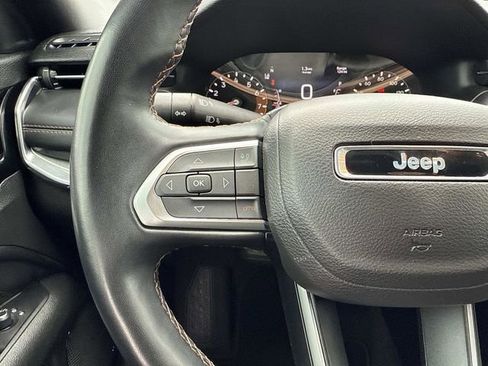 Used 2022 Jeep Compass Limited image 16