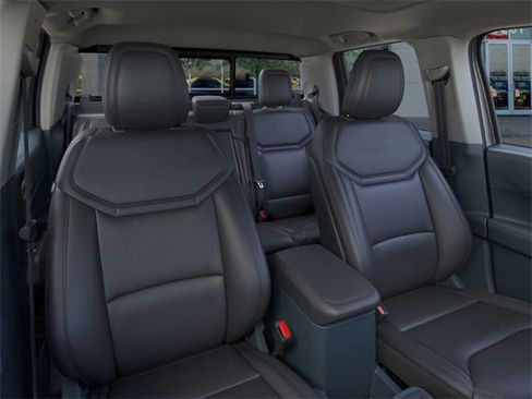 New 2025 Ford Maverick Lariat w/ Black Appearance Package image 10