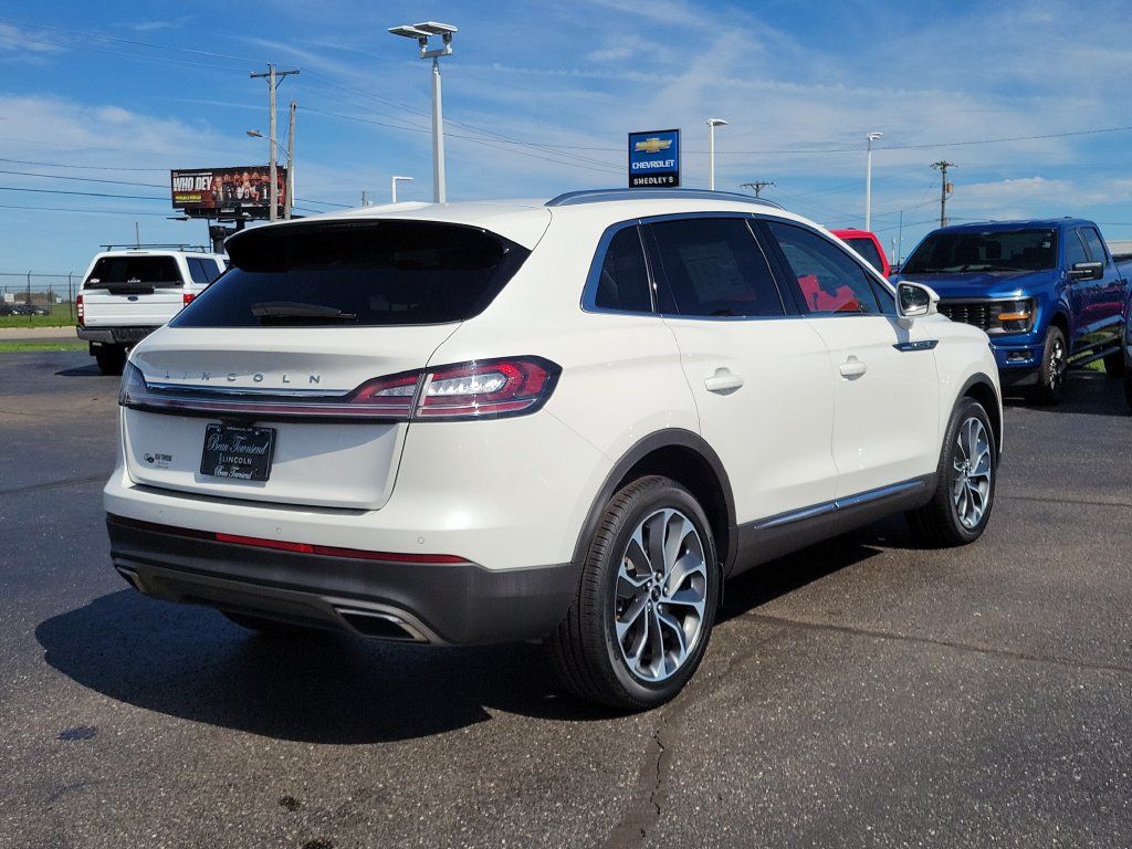 Certified 2023 Lincoln Nautilus Reserve AWD/4WD image 4