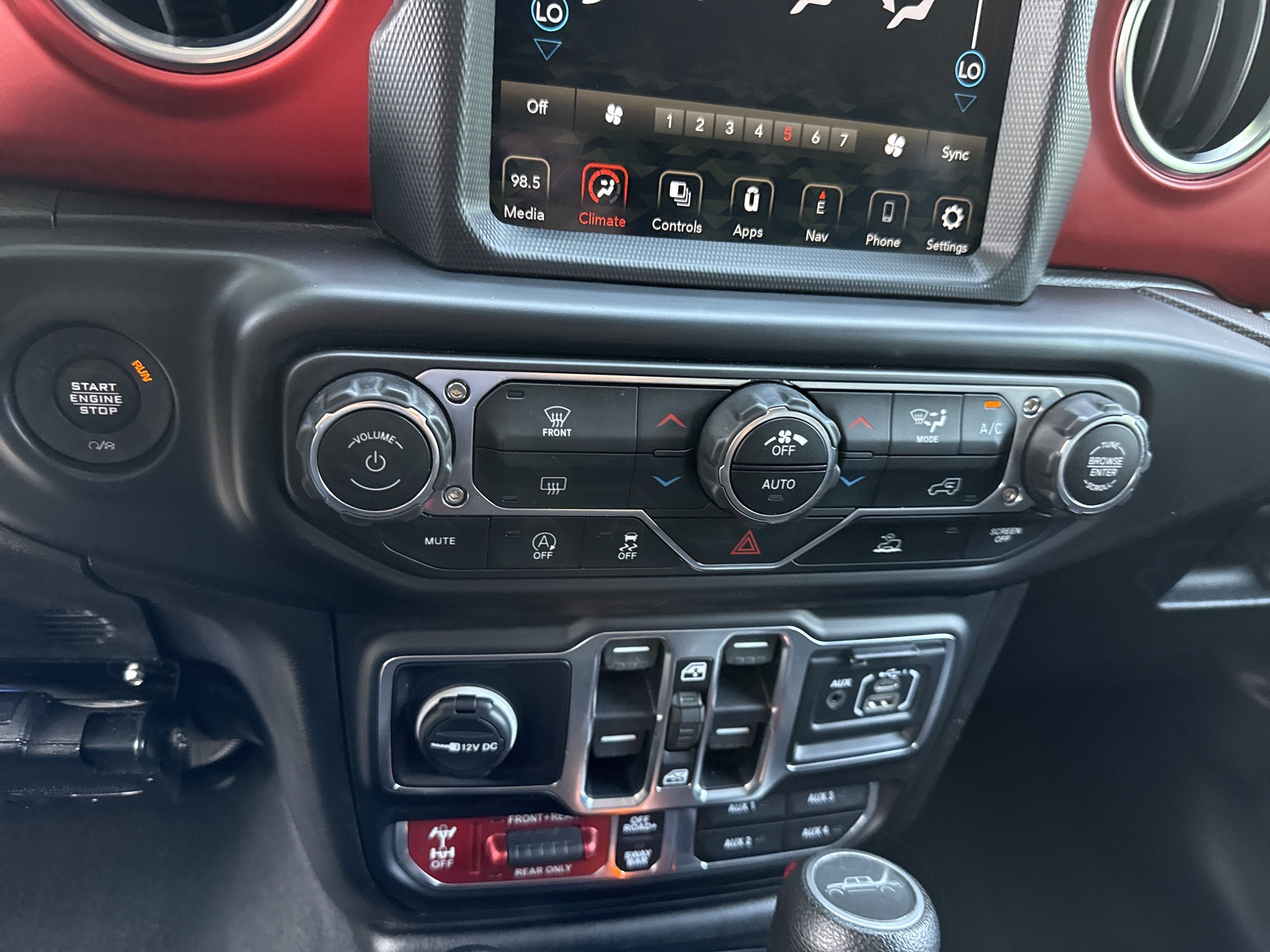 Used 2020 Jeep Gladiator Rubicon AWD/4WD image 29