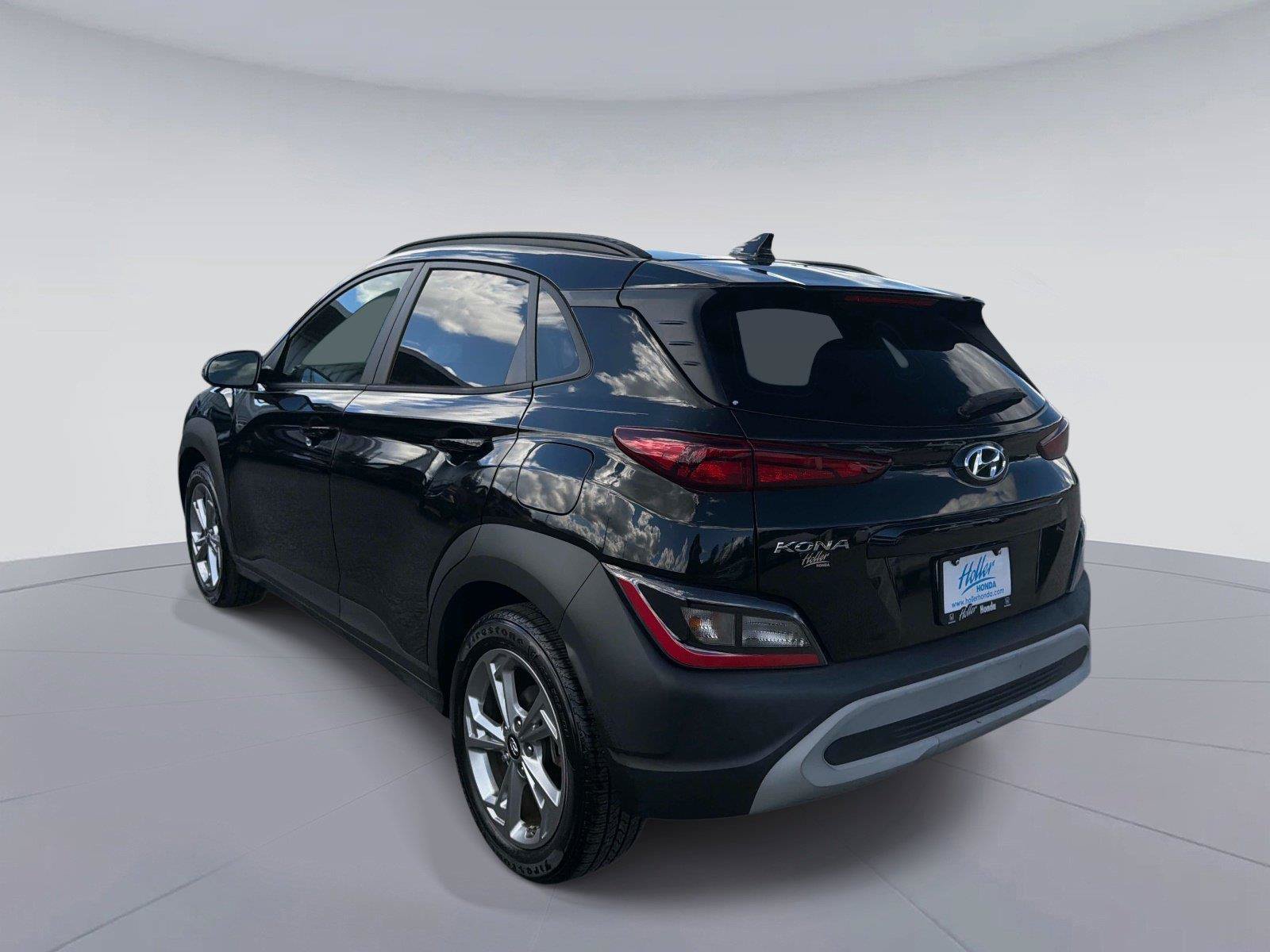 Used 2022 Hyundai Kona SEL w/ Convenience Package FWD image 6