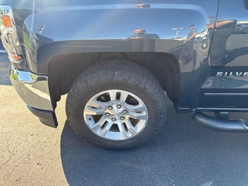 Used 2018 Chevrolet Silverado 1500 LT w/ All Star Edition AWD/4WD image 13