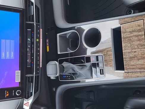 New 2026 Toyota Sienna Limited image 15