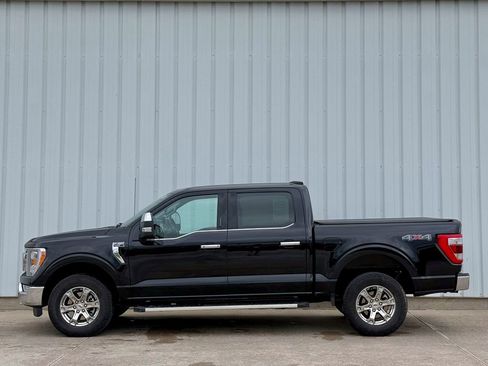 Used 2023 Ford F150 Lariat w/ Trailer Tow Package image 3