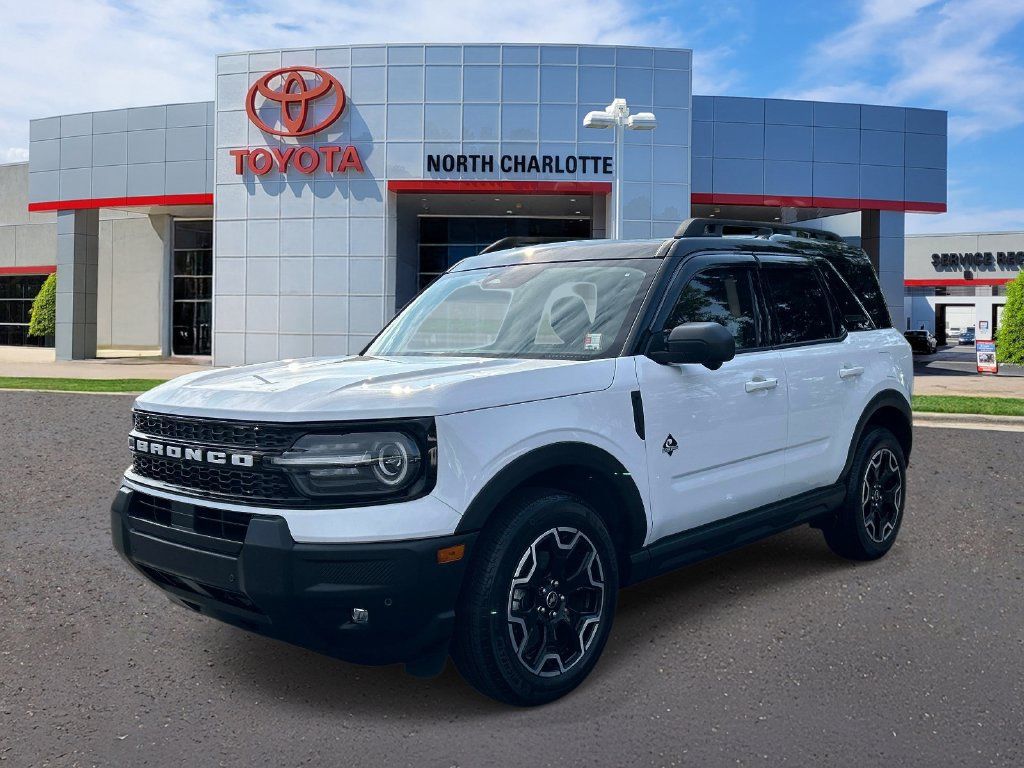 Used 2025 Ford Bronco Sport Outer Banks w/ Outer Banks Tech Package+ AWD/4WD image 5