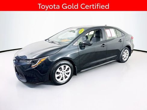 Certified 2022 Toyota Corolla LE image 5