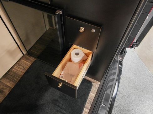 Used 2020 Mercedes-Benz Sprinter 3500 image 23