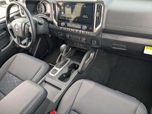 New 2026 Nissan Frontier SV image 33