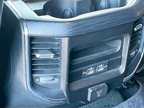 Used 2023 RAM 1500 Laramie image 25
