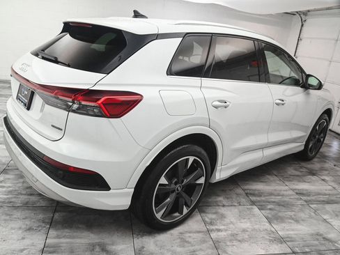 Used 2022 Audi Q4 e-tron Premium Plus w/ Premium Plus image 6
