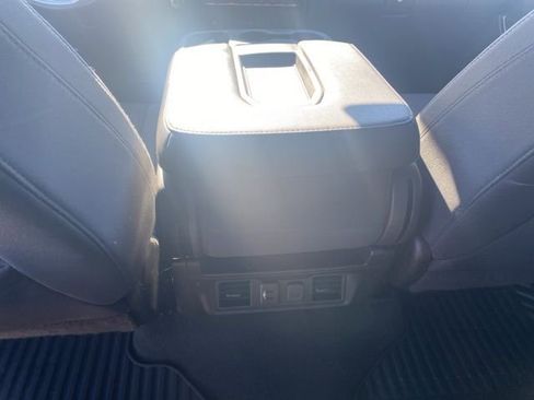 Used 2020 GMC Sierra 1500 Elevation w/ Elevation Value Package AWD/4WD image 13