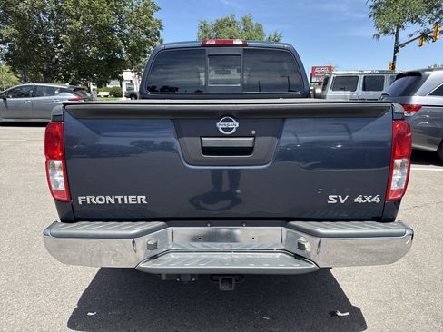 Used 2017 Nissan Frontier SV AWD/4WD image 6