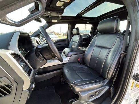 Used 2020 Ford F150 Lariat w/ Equipment Group 502A Luxury AWD/4WD image 33