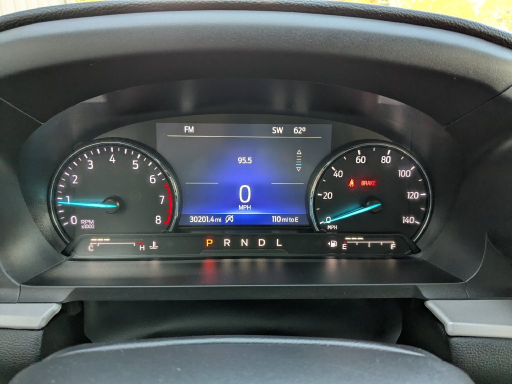 Used 2024 Ford Explorer XLT w/ Equipment Group 202A AWD/4WD image 3