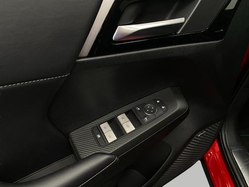 New 2026 Mitsubishi Outlander LE AWD/4WD image 30