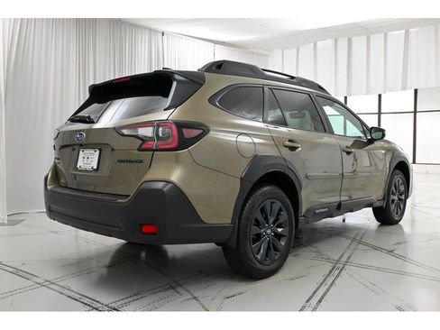 Used 2023 Subaru Outback Onyx Edition image 7