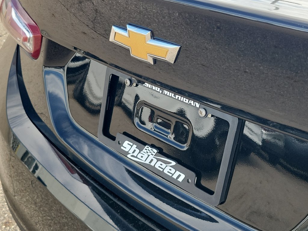 Used 2019 Chevrolet Malibu Hybrid w/ Leather Package FWD image 38