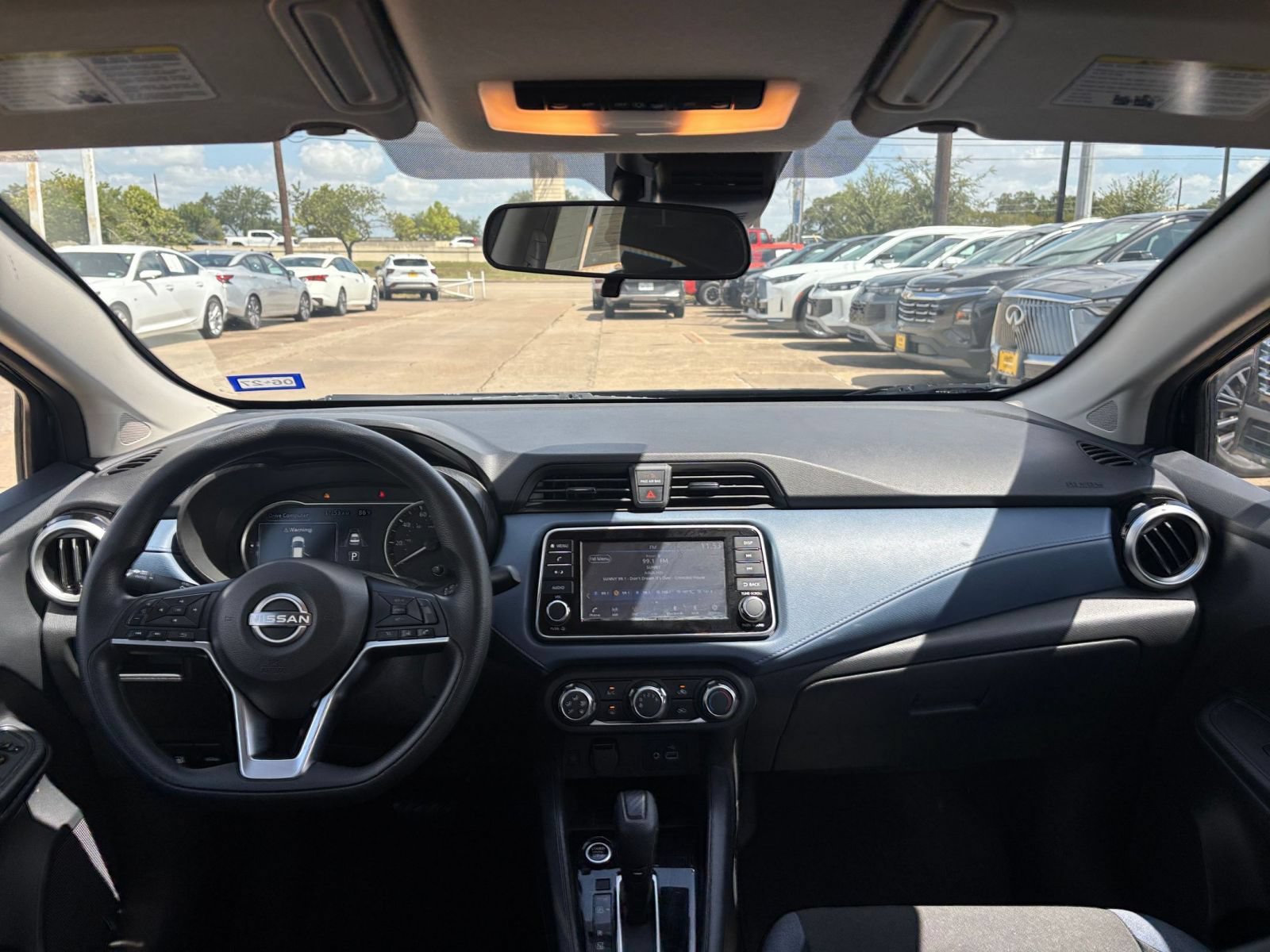 Used 2025 Nissan Versa SV FWD image 30