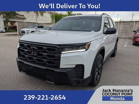 Used 2026 Honda Pilot Sport image 8