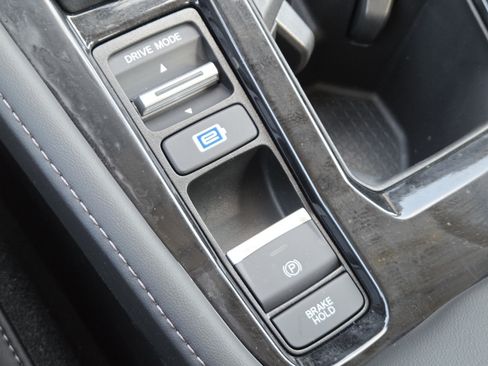 Used 2025 Honda Accord Touring image 32