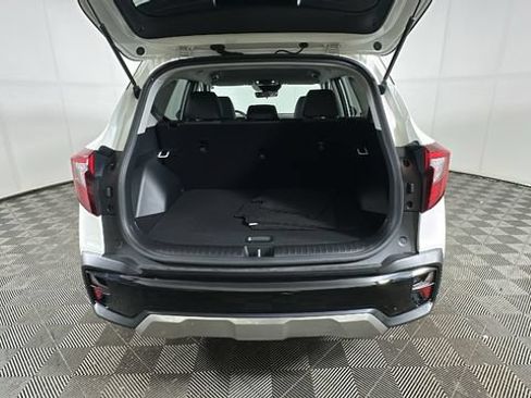 Used 2024 Kia Seltos S AWD/4WD image 27