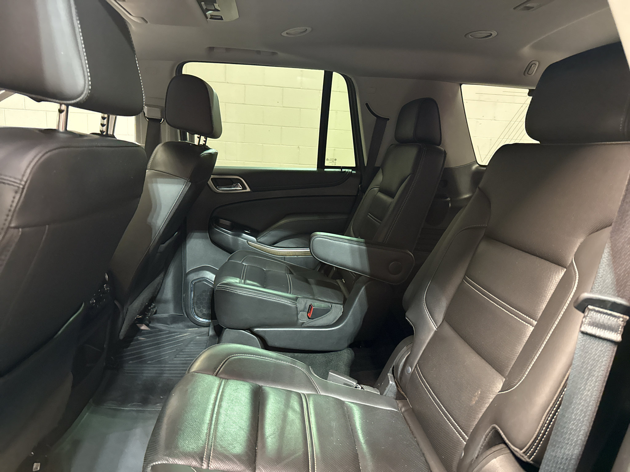 Used 2018 GMC Yukon Denali w/ Denali Ultimate Package AWD/4WD image 25