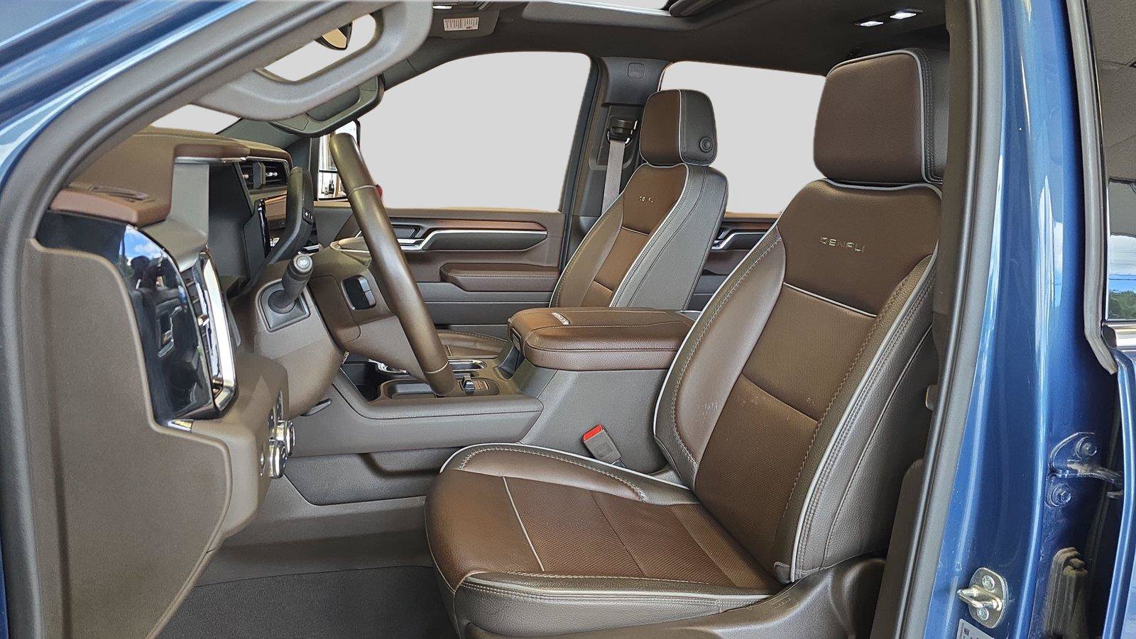 Used 2024 GMC Sierra 2500 Denali AWD/4WD image 11