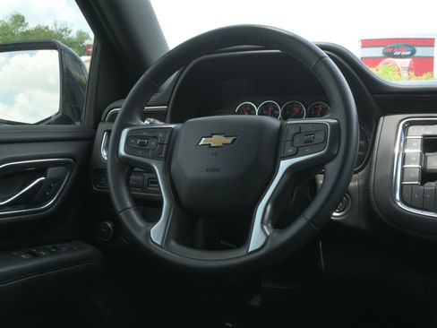 Used 2023 Chevrolet Tahoe LS RWD image 19