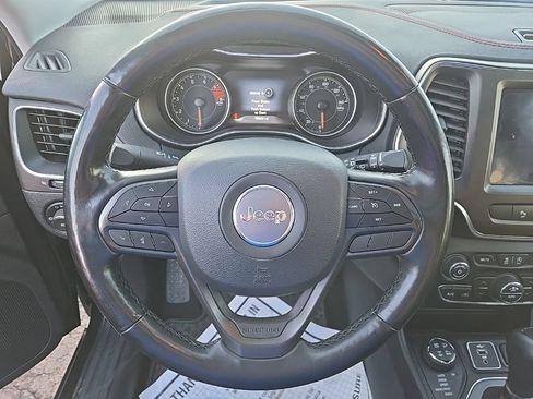 Used 2021 Jeep Cherokee Trailhawk w/ Sun, Sound & Nav Group AWD/4WD image 17