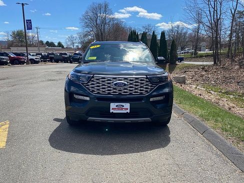 Certified 2023 Ford Explorer Platinum w/ Technology Package AWD/4WD image 2