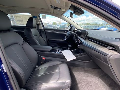 New 2026 Kia K5 EX image 27