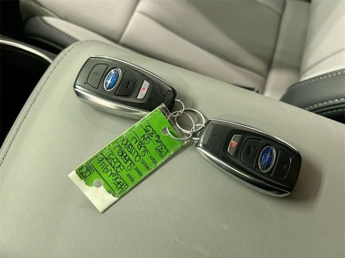 Used 2025 Subaru Outback Limited w/ Popular Package #2 image 12