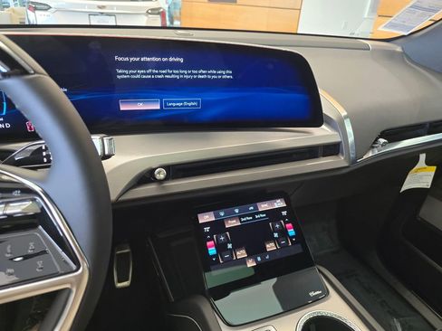 New 2026 Cadillac Vistiq Sport image 28