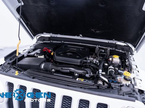 Used 2020 Jeep Wrangler Unlimited Sahara image 47