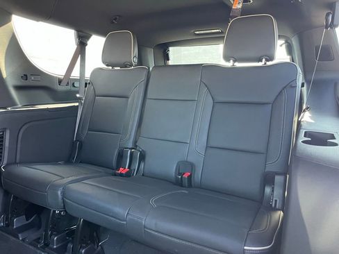 New 2026 Chevrolet Suburban Premier image 28