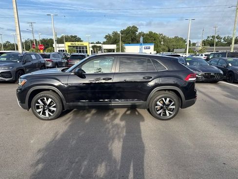 Used 2023 Volkswagen Atlas Cross Sport SE AWD/4WD image 17
