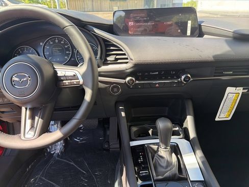 New 2026 MAZDA MAZDA3 Hatchback w/Premium Plus Pkg AWD/4WD image 17