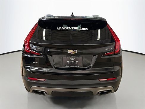 Used 2020 Cadillac XT4 Premium Luxury w/ Cold Weather Package image 6