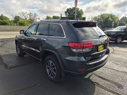 Used 2018 Jeep Grand Cherokee Limited AWD/4WD image 6