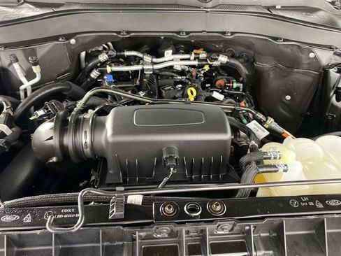 Used 2023 Ford Explorer XLT w/ Equipment Group 202A AWD/4WD image 33