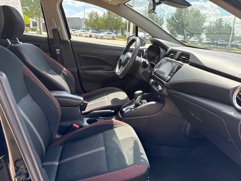 Used 2024 Nissan Versa SR FWD image 16