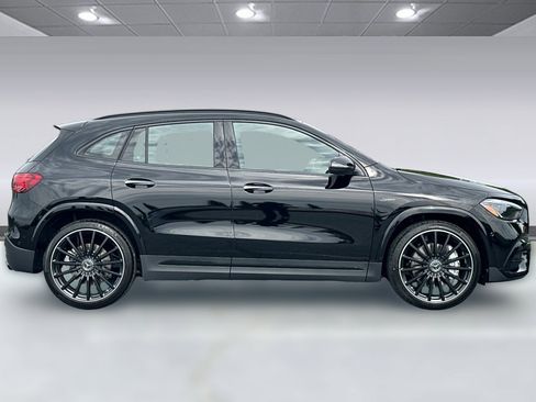 New 2026 Mercedes-Benz GLA 35 AMG 4MATIC image 7